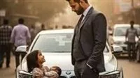 طفلة تطلب الحليب… فتهزّ قلب مليونير وتُغيّر قدر عائلتها